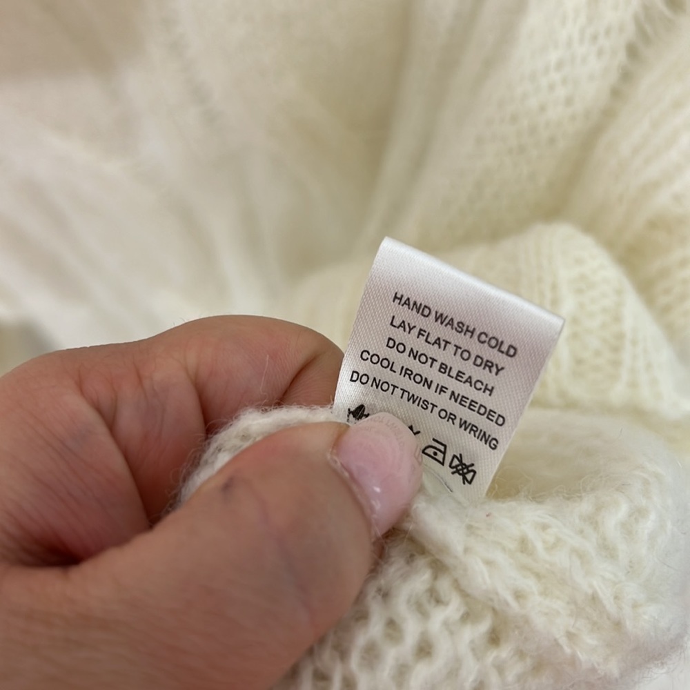 NEW Tularosa Cream Turtleneck Sweater - Picture 13 of 14